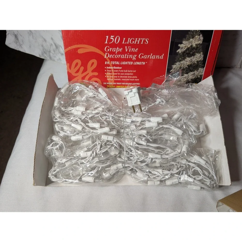 NOS GE 150 Clear Lights White Wire Grape Vine Garland Christmas 8 Ft Stay Lit